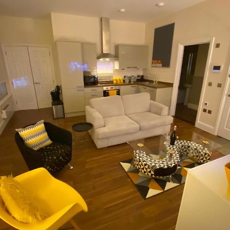 Deluxe High Street Apartment Кэнтербари Экстерьер фото
