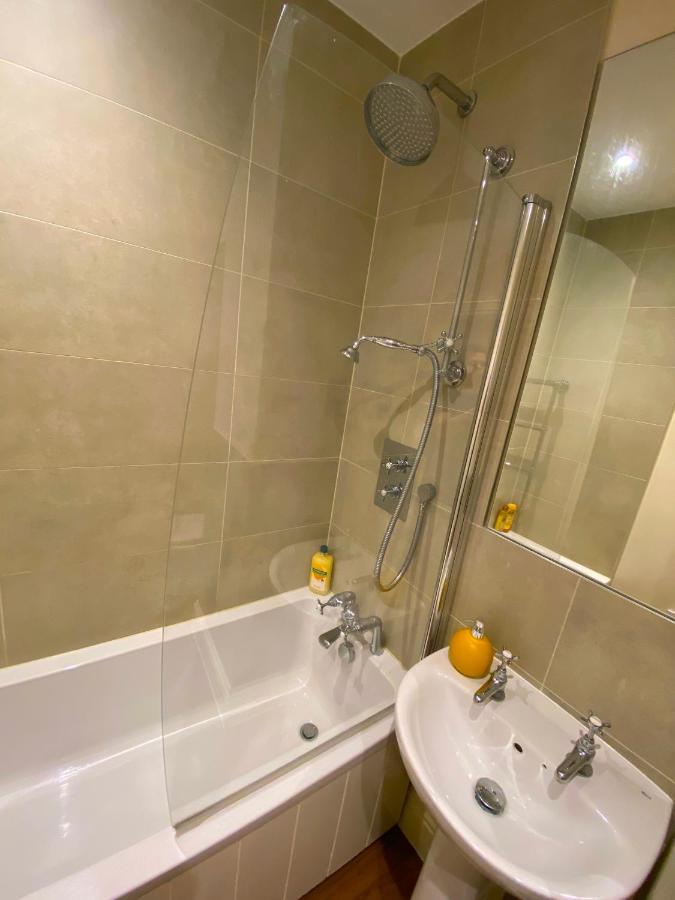 Deluxe High Street Apartment Кэнтербари Экстерьер фото