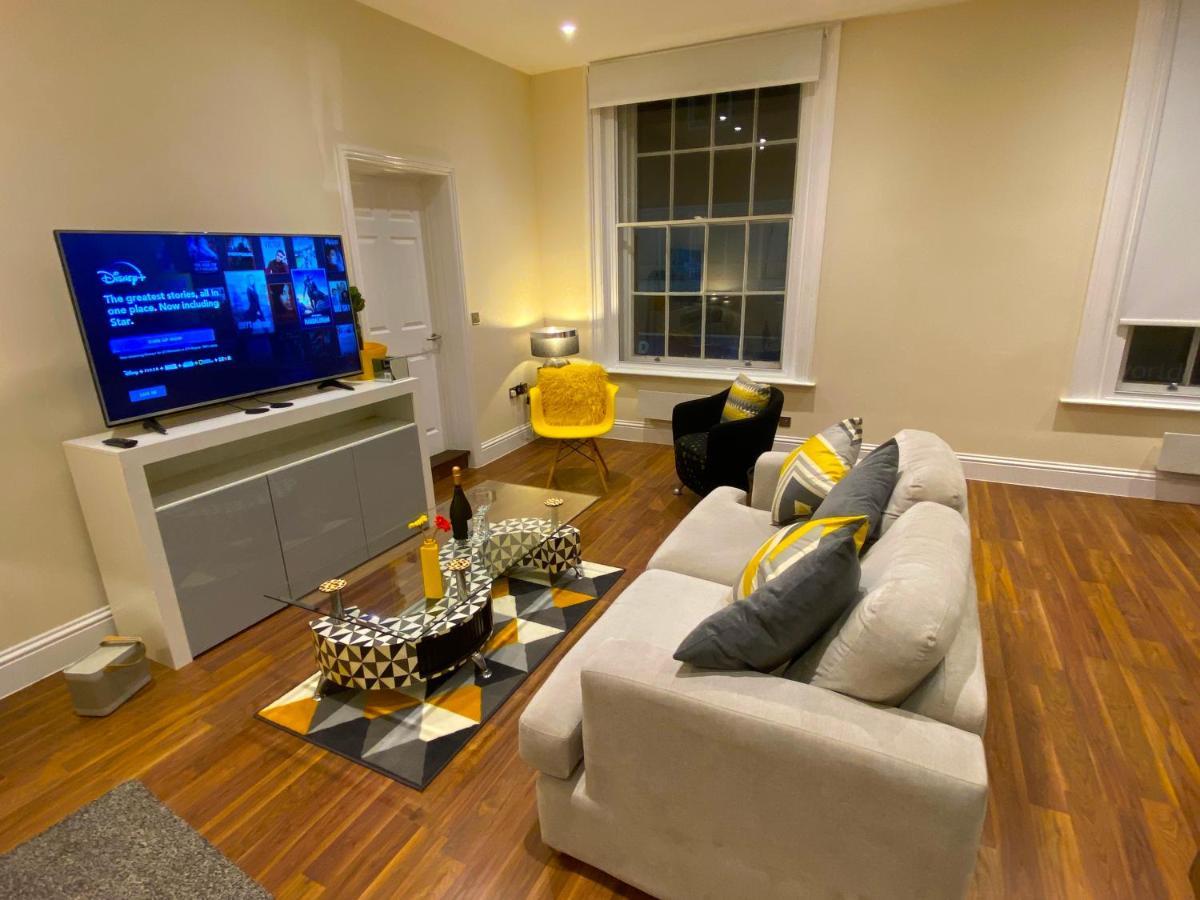 Deluxe High Street Apartment Кэнтербари Экстерьер фото